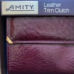 Vintage Amity Leather Clutch Wallet